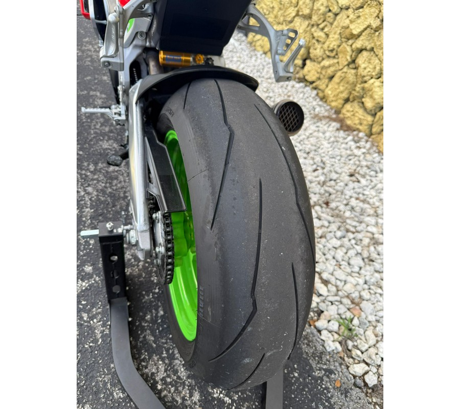 2018 Aprilia RSV4 RF LE