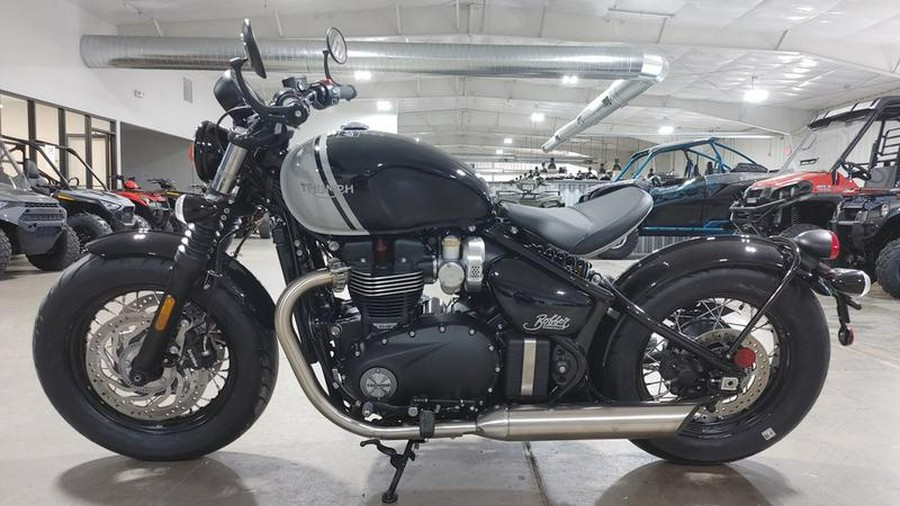 2024 Triumph BONNEVILLE BOBBER