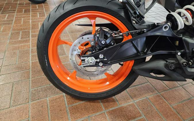 New 2024 KTM 390 DUKE