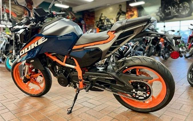 New 2024 KTM 390 DUKE