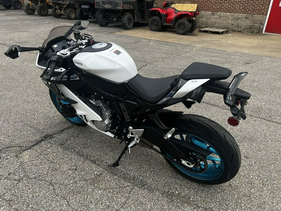 2025 CFMOTO 675SS