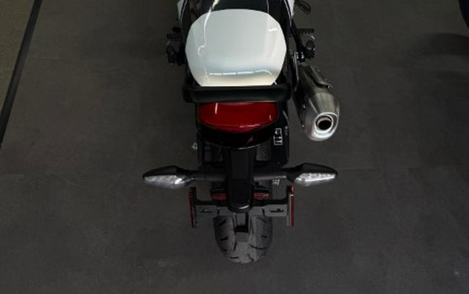 2026 Triumph Thruxton 400