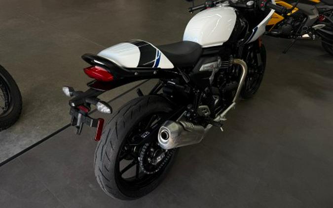 2026 Triumph Thruxton 400
