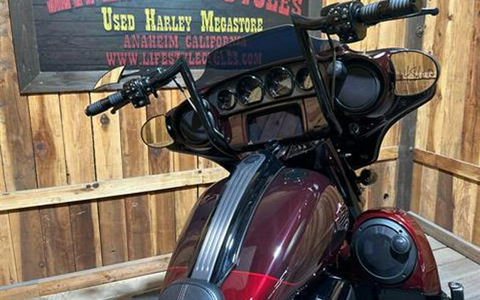 2019 Harley-Davidson CVO™ Street Glide®