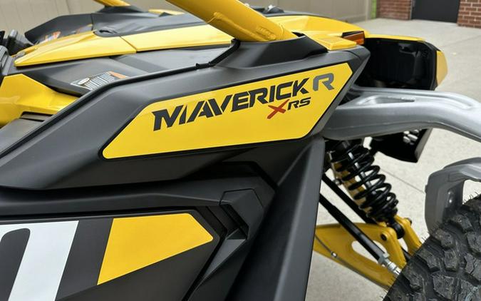 2024 Can-Am Maverick R X RS Carbon Black & Neo Yellow