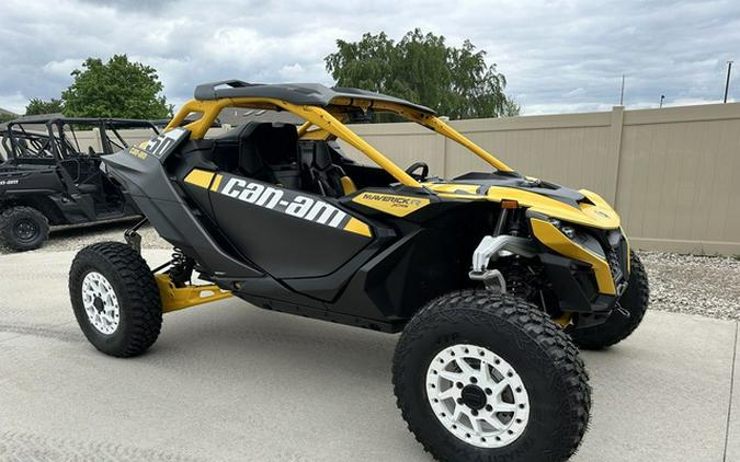 2024 Can-Am Maverick R X RS Carbon Black & Neo Yellow