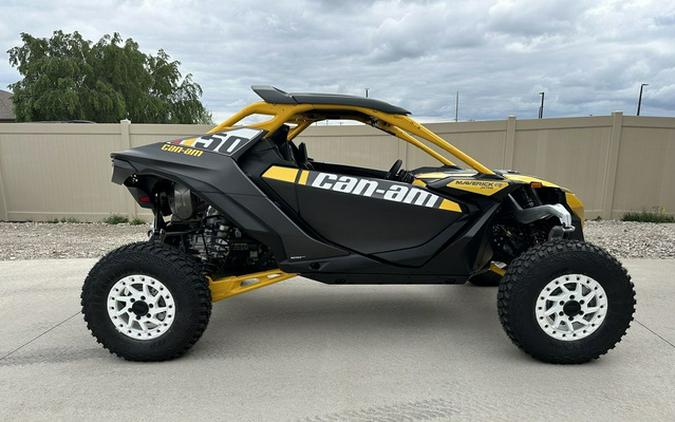 2024 Can-Am Maverick R X RS Carbon Black & Neo Yellow