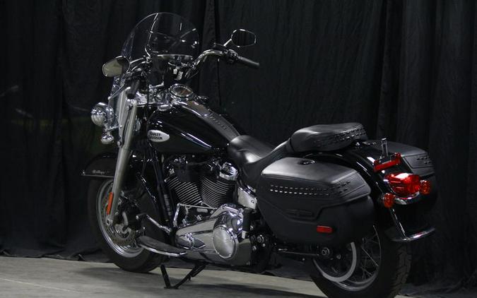 2021 Harley-Davidson® FLHC - Heritage Classic