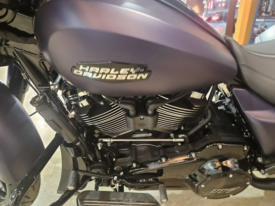 2025 Harley-Davidson FLHX - Street Glide