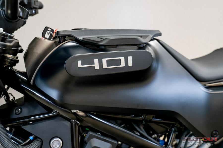 2023 SVARTPILEN 401 (SWEDISH for BLACK ARROW) - Husqvarna Motorcycles