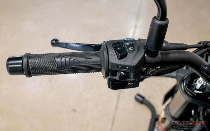 2023 SVARTPILEN 401 (SWEDISH for BLACK ARROW) - Husqvarna Motorcycles