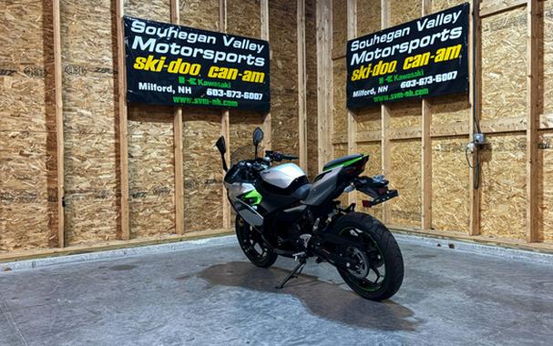 2024 Kawasaki NINJA E-1 ABS