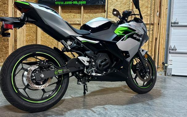 2024 Kawasaki NINJA E-1 ABS