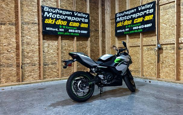 2024 Kawasaki NINJA E-1 ABS