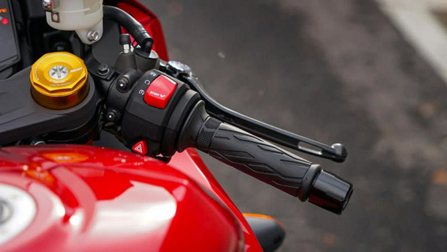 2025 Suzuki GSX-R1000R