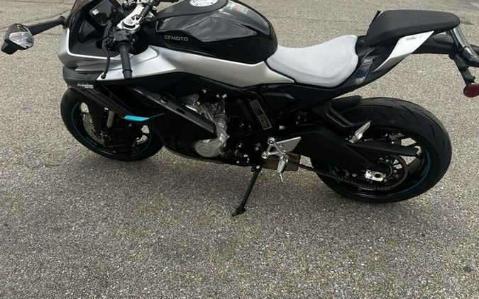 2025 CFMOTO 675SS