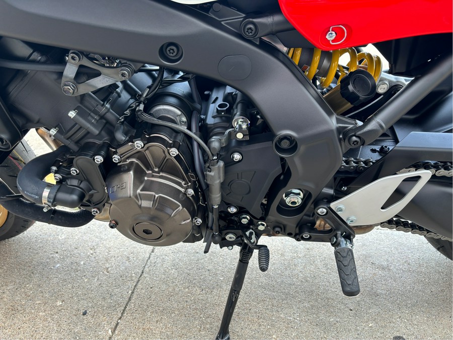 2025 Yamaha XSR900
