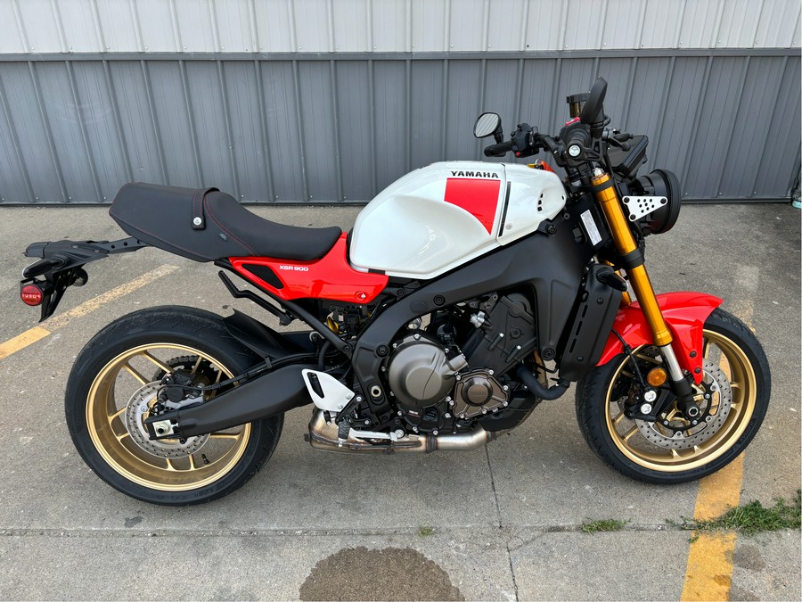 2025 Yamaha XSR900