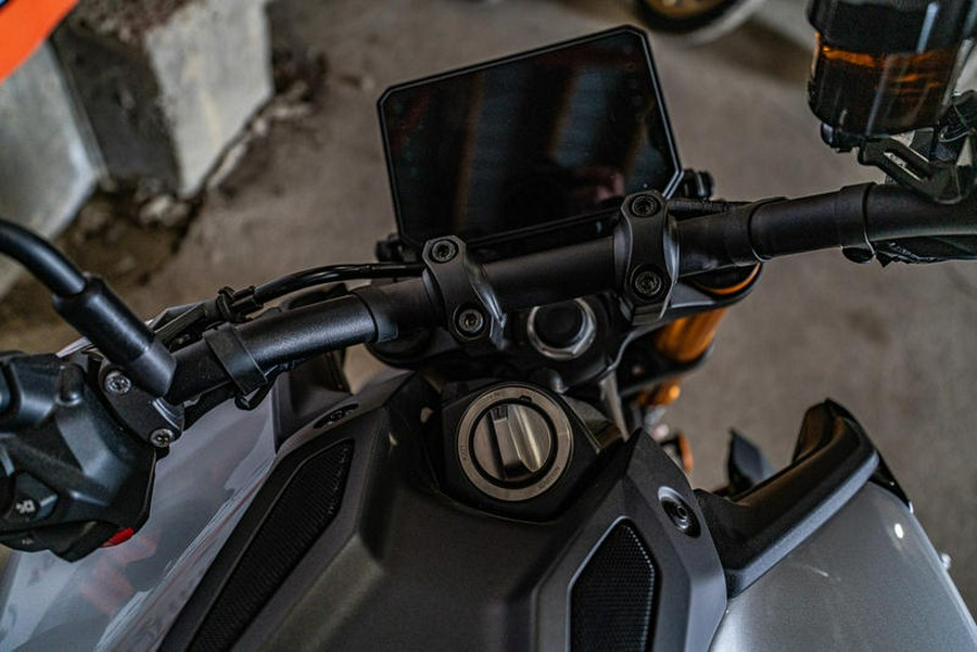 2025 Yamaha MT-09 SP