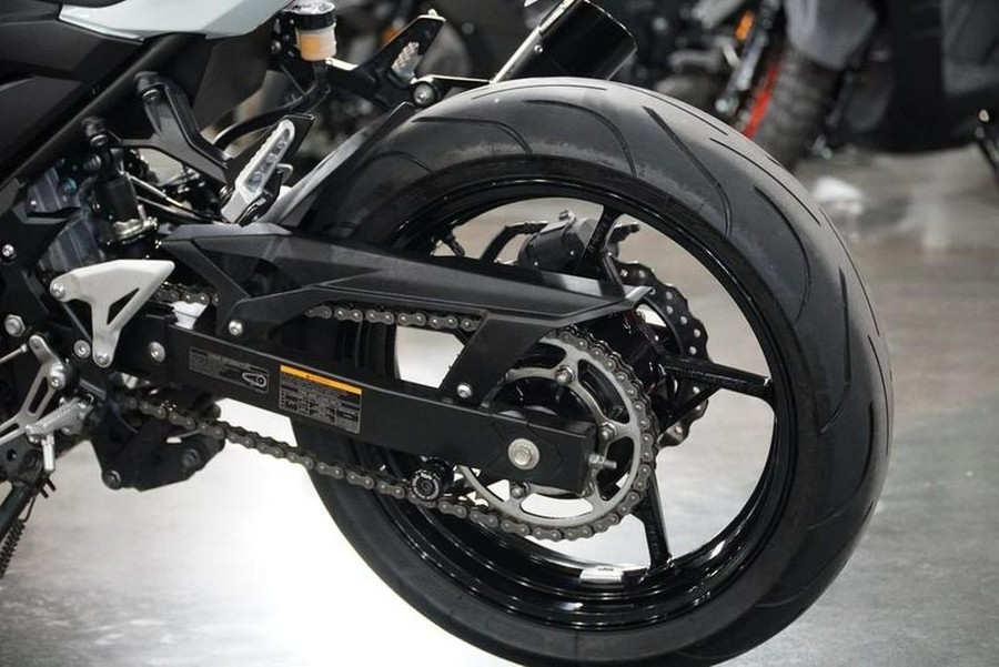 2023 Kawasaki Z400 ABS