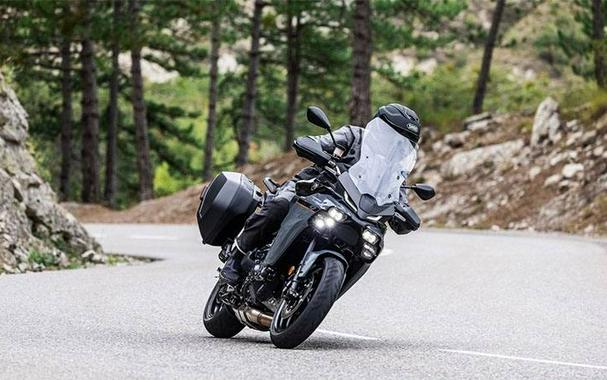 2025 Tracer 9 - Yamaha