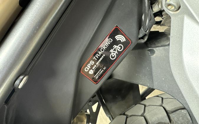 2021 Moto Guzzi V85 TT Travel 850 - 000099