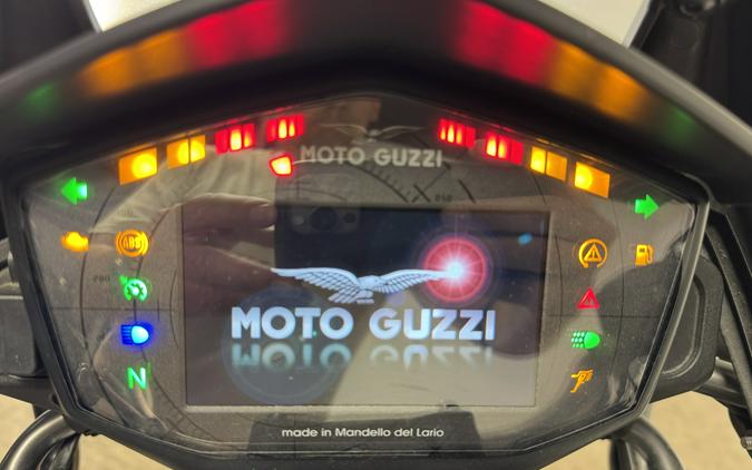 2021 Moto Guzzi V85 TT Travel 850 - 000099