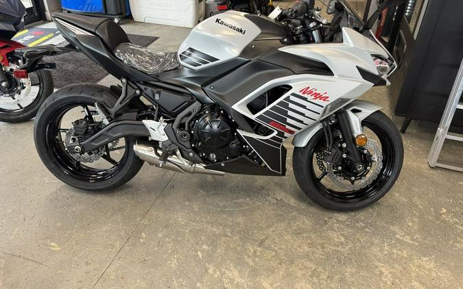 2026 Kawasaki Ninja® 650 ABS