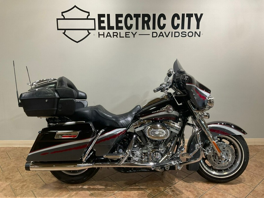 2006 Cvo Ultra Classic Electra Glide Crimson/Charcoal FLHTCUSE