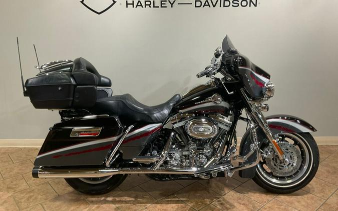 2006 Cvo Ultra Classic Electra Glide Crimson/Charcoal FLHTCUSE