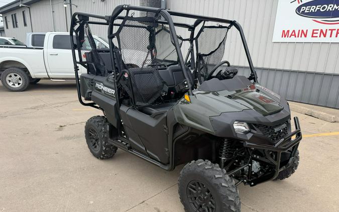 2026 Honda Pioneer 700-4 Deluxe