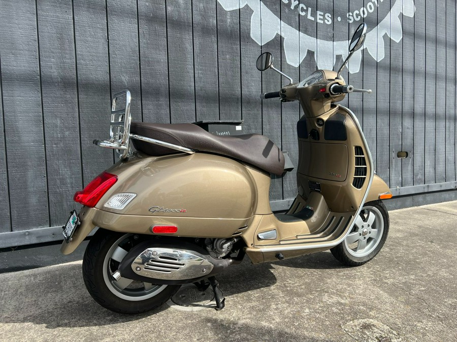 2013 Vespa GTS 300 i.e.