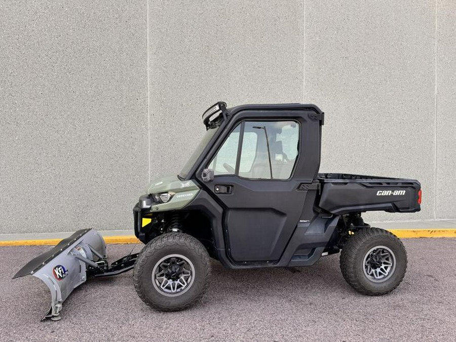 2021 Can-Am® Defender DPS CAB HD8