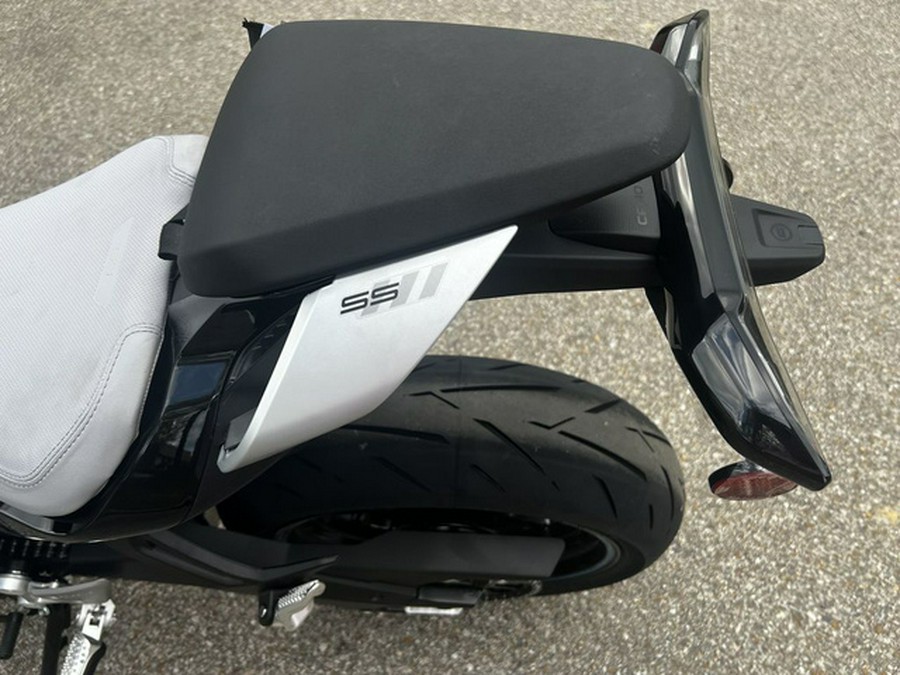 2025 CFMOTO 675SS