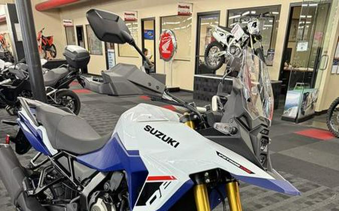 2025 Suzuki V-Strom 800DE Adventure