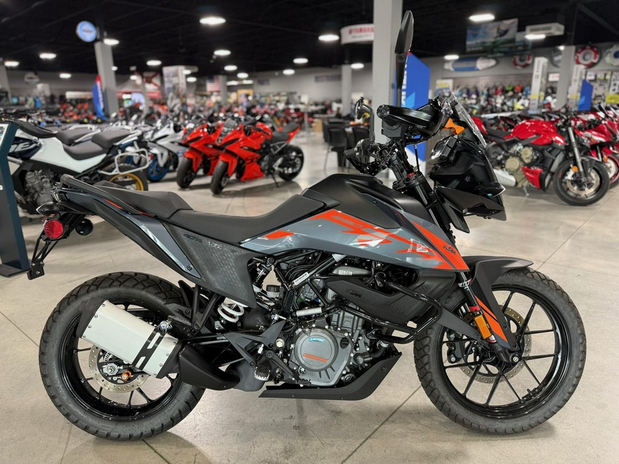 2022 KTM Adventure 390