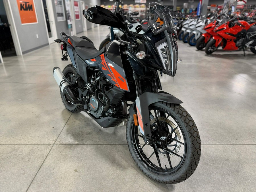 2022 KTM Adventure 390