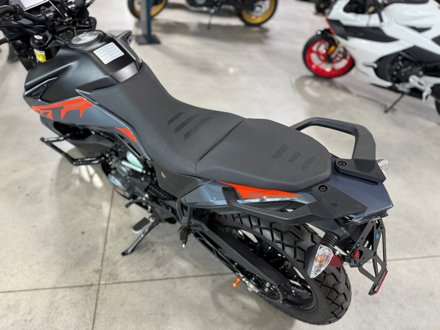 2022 KTM Adventure 390
