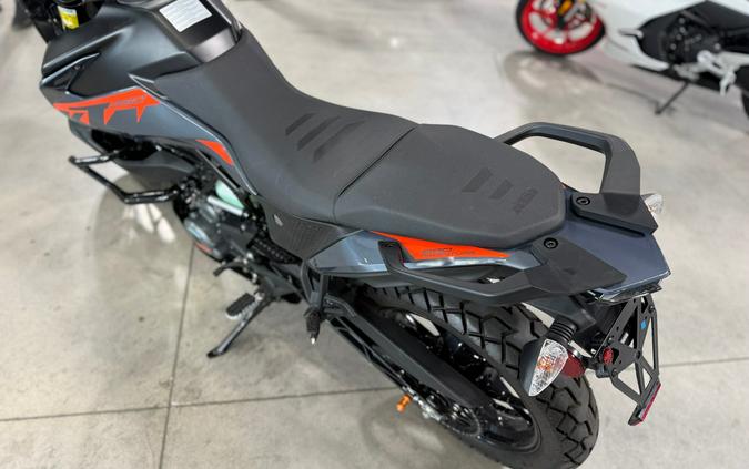 2022 KTM Adventure