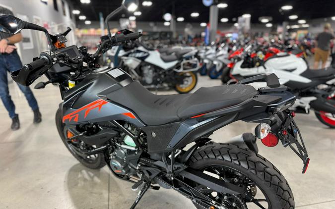 2022 KTM Adventure