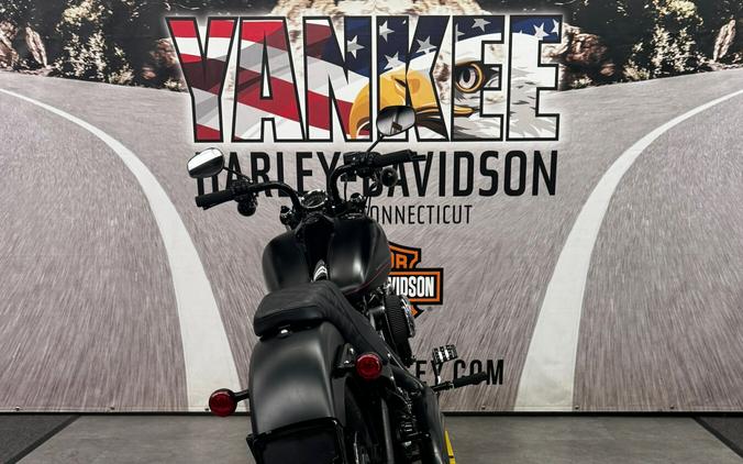 2013 FXS Blackline®