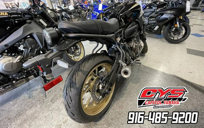 2025 Yamaha XSR 700