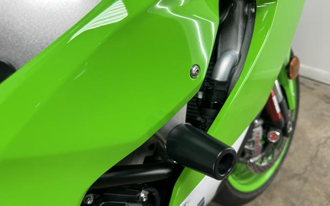 2024 Kawasaki Ninja ZX-10R 40th Anniversary Edition ABS Lime Green/Pearl Crystal White/Blue - 012331