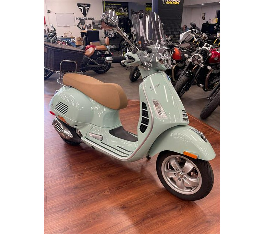 2022 Vespa GTS 300
