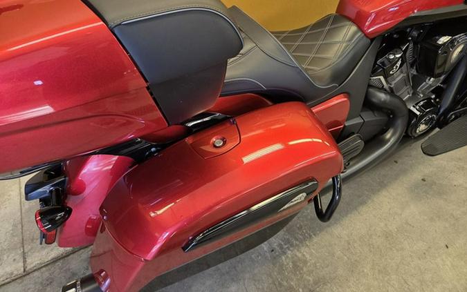 2022 Indian Pursuit Dark Horse With Premium Package Ruby MetallicBlack