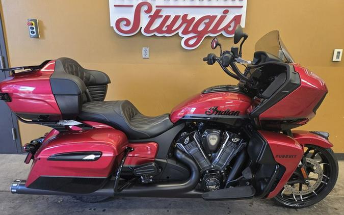 2022 Indian Pursuit Dark Horse With Premium Package Ruby MetallicBlack