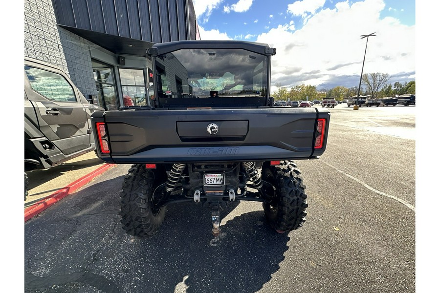 2026 DEFENDER LIMITED CAB HD11 - Can-Am