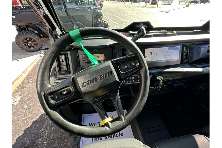 2026 DEFENDER LIMITED CAB HD11 - Can-Am