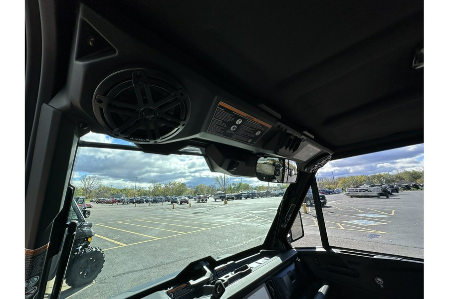 2026 DEFENDER LIMITED CAB HD11 - Can-Am