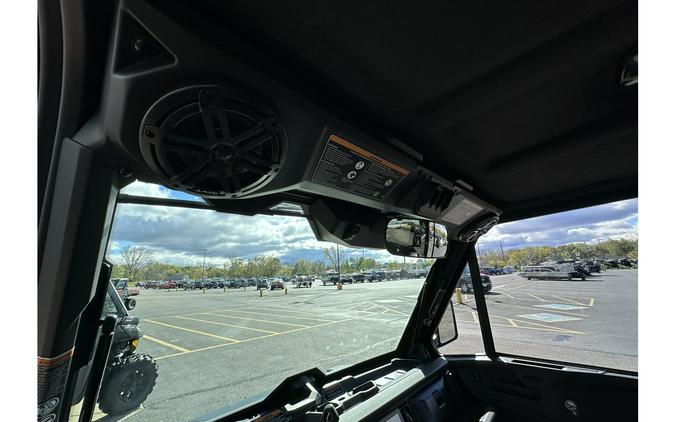 2026 DEFENDER LIMITED CAB HD11 - Can-Am